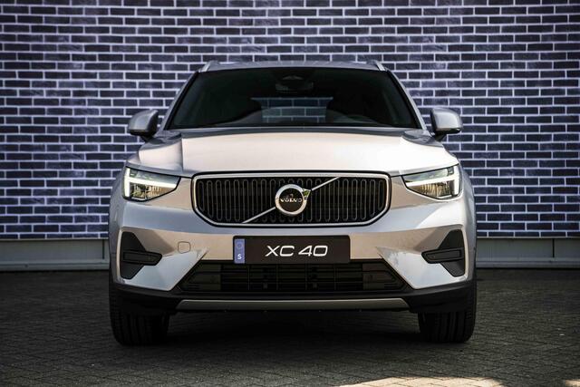 Volvo XC40 2.0 B3 Business Edition | Stoel en Stuurverwarming | Harman Kardon | Adaptieve Cruise Control | BLIS | Donker Glas |