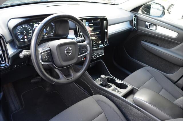 Volvo XC40 1.5 T4 Recharge Inscription Pilot Assist | a.Camera | Carplay | Stuur + Stoelverwarming | Dodehoeksensor | Bordenherkenning NL Auto!