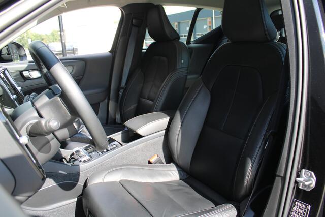 Volvo XC40 1.5 T5 Recharge Inscription - Camera - H&K - Memory - Pano - Trekhaak - Leder - Stoel/Stuurverwarming - Rijklaar