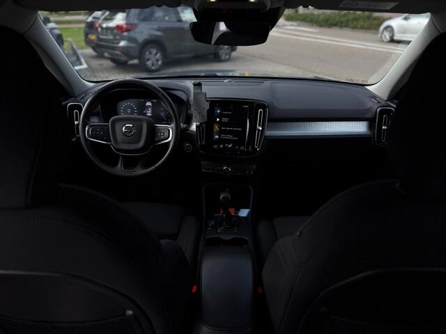 Volvo XC40 1.5 T2 MOMENTUM TREKHAAK LED STOEL/STUUR VERW. ADD CRUISE