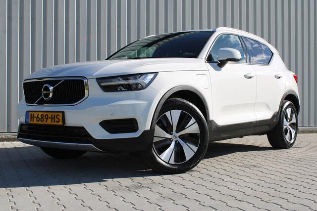 Volvo XC40 1.5 T5 Twin Engine Momentum Pro | Incl. 12 maanden garantie | 100% onderhouden | Cruise control | Climate control | Apple carplay/Android auto | Parkeercamera | Stoelverwarming |