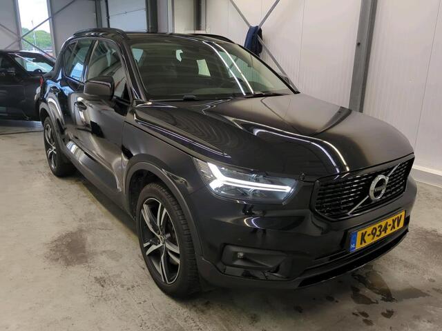 Volvo XC40 1.5 T4 Recharge R-Design Expression Auto. Navigatie Apple Carplay/ Android Auto Camera Parkeersensoren achter Adaptive Cruise Control Full Led Virtual Cockpit Climate Control Lichtmetalen velgen