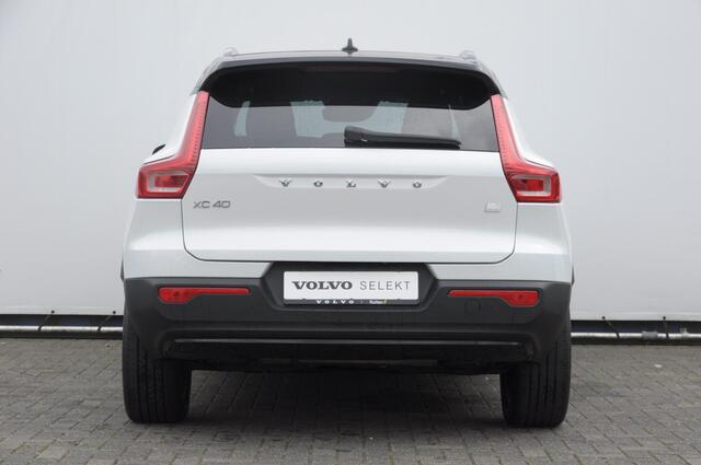 Volvo XC40 T4 211PK Automaat Recharge R-Design / Cruise control / leder met alcantara / elektrische achterklep / keyless entry / Apple carplay / Parkeersensoren met camera / getinte ramen /