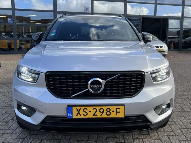 Volvo XC40 2.0 T4 Automaat 190 pk AWD R-Design Navigatie Trekhaak 2000 kg Panoramadak ACC Pilot Assist 360 Camera Vol Leder Elek stoelen Standkachel Apple Carplay Vol Opties NL Auto 4-WD
