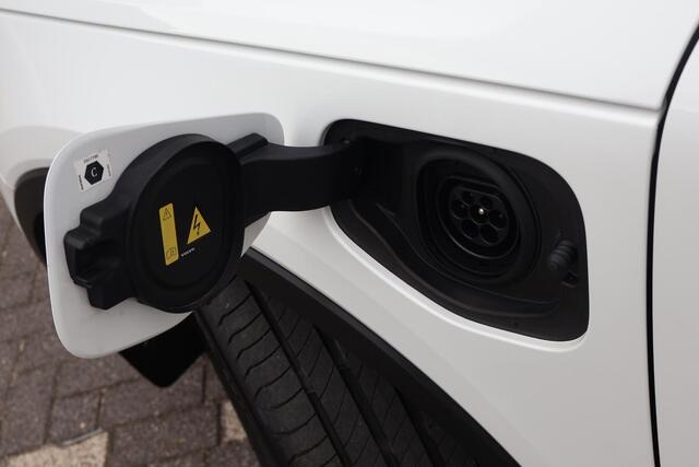 Volvo XC40 T4 Recharge R-Design | Harman Kardon | Memory stoelen elektrisch bedienbaar