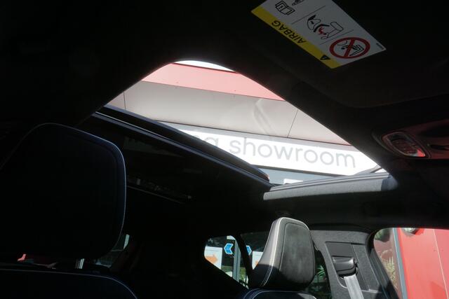 Volvo XC40 2.0 T4 R-Design | Automaat | Panoramadak | Harman/Kardon | Trekhaak | Camera |