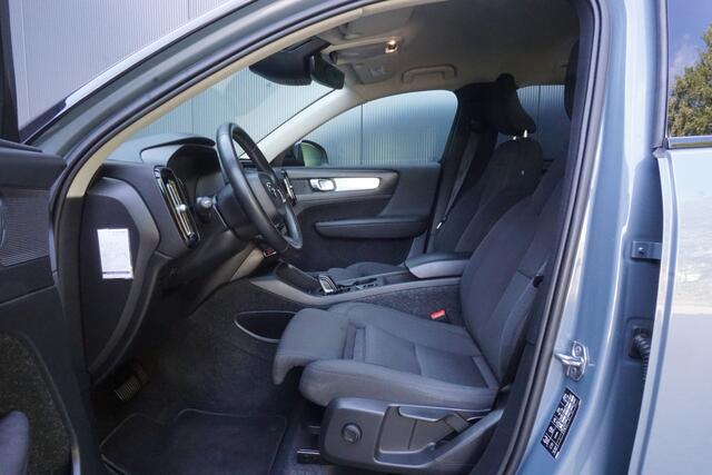 Volvo XC40 1.5 T4 Recharge R-Design Expression | Two-Tone | ACC | Sport Stoelen | Trekhaak | Origineel NL |