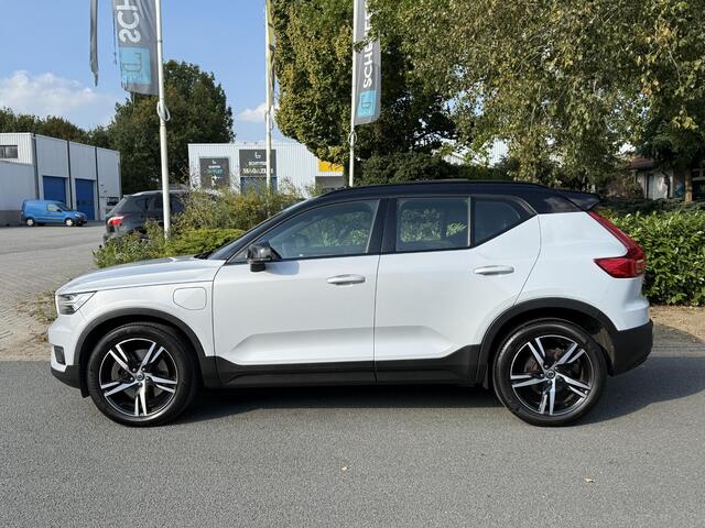 Volvo XC40 T5 Recharge R-Design 262PK PanooTrekhaak