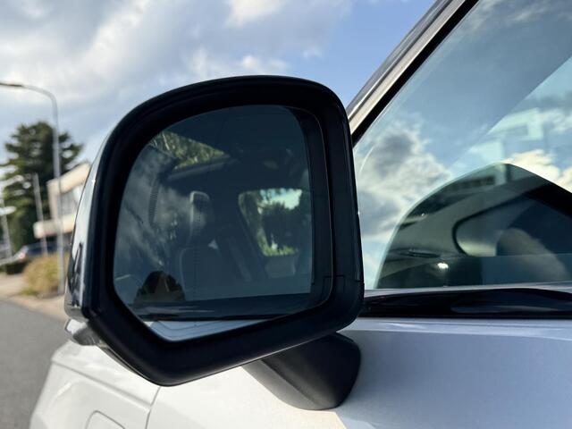 Volvo XC40 T5 Recharge R-Design 262PK PanooTrekhaak