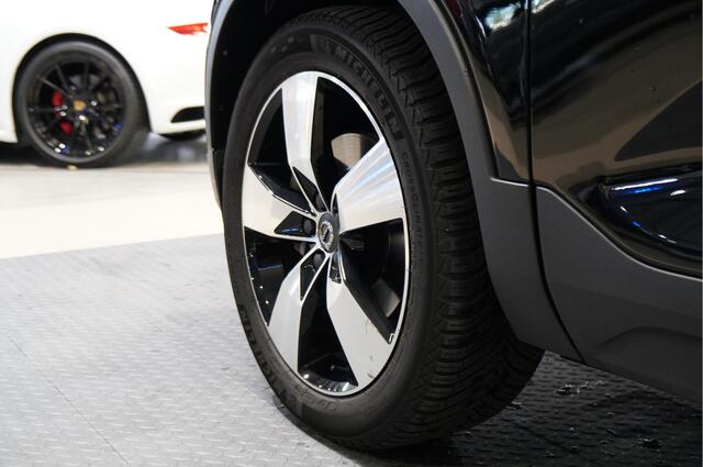 Volvo XC40 2.0 T4 140kW/190pk Aut8 Intro Pro PANORAMADAK + HARMAN/KARDON + ADAPT.CRUISE + NAVI SENSUS + SPORTSTOELEN + DRIVE MODES + HALFLEER + STOELVERWARMING + CAMERA + LANE ASSIST + LED KOPLAMPEN + TREKHAAK + PARKSENSOREN V&A + 19" LM-VELGEN!!