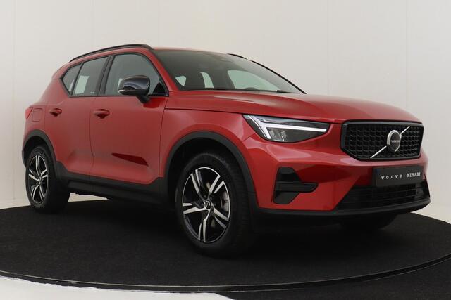 Volvo XC40 B4 (M-HYBRID) PLUS DARK -CAMERA|ADAP.CRUISE|VERW.VOORRUIT|TREKHAAK|HARMAN/KARDON