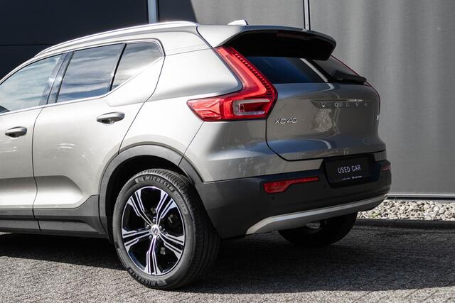 Volvo XC40 T5 Recharge Inscription | Blond lederen bekleding | Adaptive Cruise Control | Parkeerverwarming | 360° Parkeercamera | Parkeersensoren voor + achter | Stoelverwarming voor + achter | BLIS | Harman Kardon Premium Audio