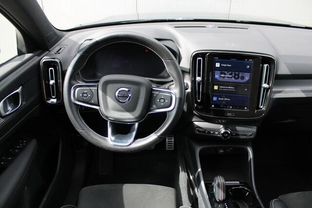 Volvo XC40 Recharge P8 AWD R-Design | Trekhaak | Parkeer camera | BLIS |