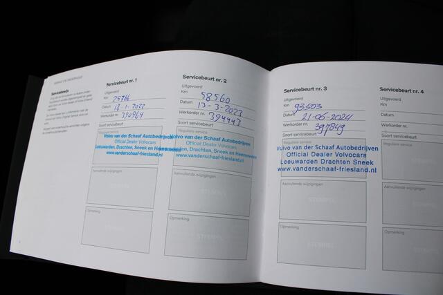 Volvo XC40 Recharge P8 AWD R-Design | Trekhaak | Parkeer camera | BLIS |