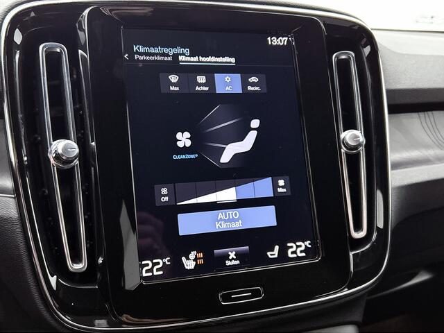 Volvo XC40 1.5 T4 Recharge Ultimate Dark Edition Facelift | BTW | Harman&Kardon | Uitklapbare trekhaak |