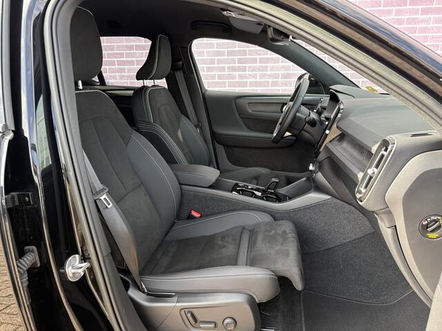 Volvo XC40 1.5 T4 Plug-in hybrid Plus Dark | Facelift | BLIS | Adaptieve Cruise controle | 360º Camera | Microtech bekleding | LED | Stoel + Stuur verwarming | elektrisch bedienbare voor stoelen |