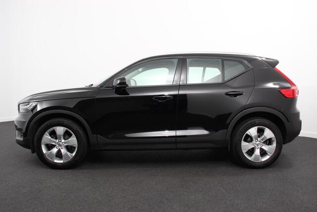 Volvo XC40 1.5 T3 163 pk Automaat Momentum | Navigatie | Apple Carplay / Android Auto | Parkeersensor achter | Adaptive Cruise Control | Virtual Cockpit | Stoelverwarming | LED kop- en mistlampen | Sensus Connect met High Performance Sound | Inductielader | Lane Ass
