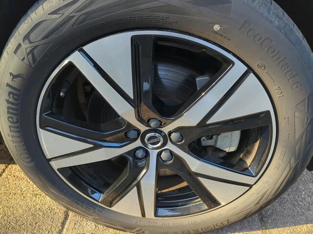 Volvo XC40 Recharge P8 AWD R-Design NL-AUTO | GOOGLE AUTOMOTIVE | 408 PK