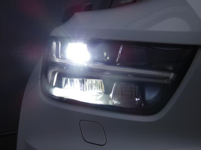 Volvo XC40 2.0 T5 AWD R-Design | Panoramadak | Harman/Kardon | Pilot Assist | Org. NL