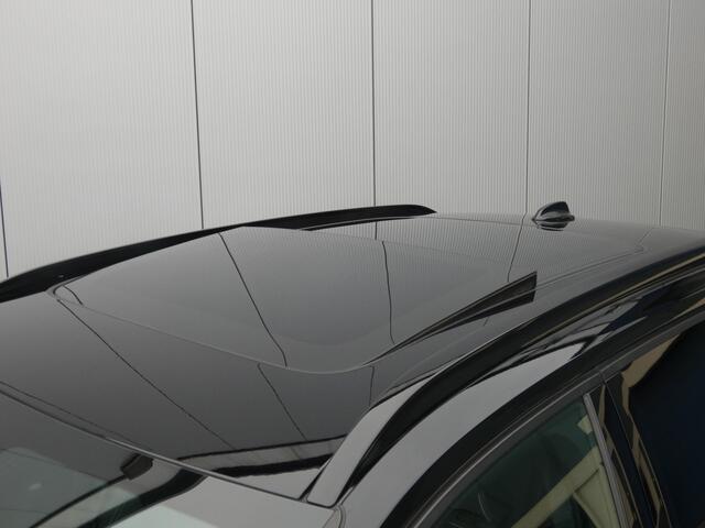 Volvo XC40 2.0 T5 AWD R-Design | Panoramadak | Harman/Kardon | Pilot Assist | Org. NL