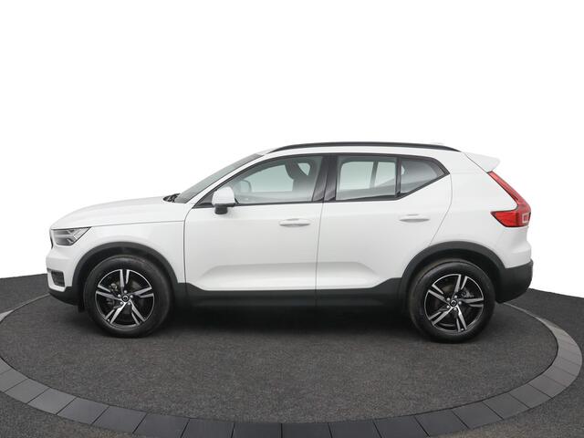 Volvo XC40 1.5 T2 Momentum Core | Navigatie | Parkeercamera