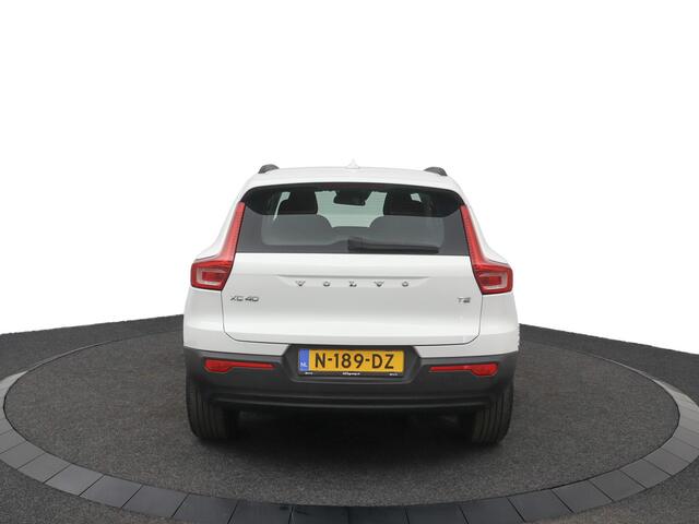 Volvo XC40 1.5 T2 Momentum Core | Navigatie | Parkeercamera
