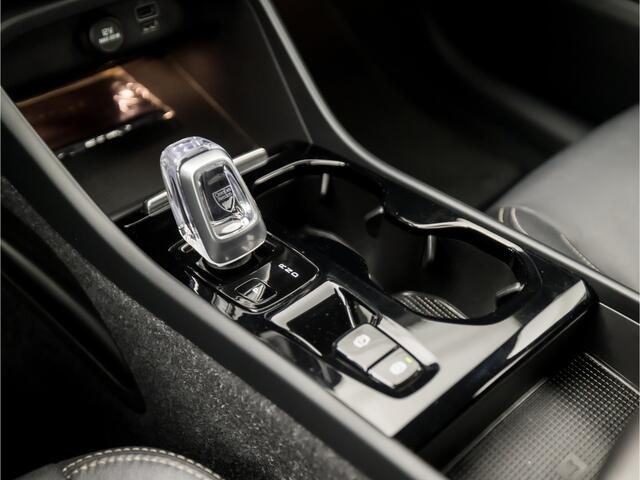 Volvo XC40 1.5 T5 Twin Engine Inscription (GROOT NAVI, APPLE CARPLAY, LEDER, CAMERA, STOELVERWARMING, CLIMATE, CRUISE, NIEUWE APK, NIEUWSTAAT)