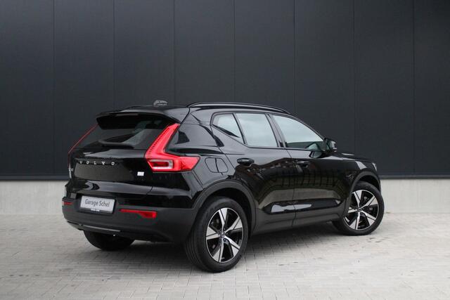 Volvo XC40 1.5 T4 Recharge R-Design - Navi - Camera - H&K - Stoel-Stuurverwarming - Rijklaar