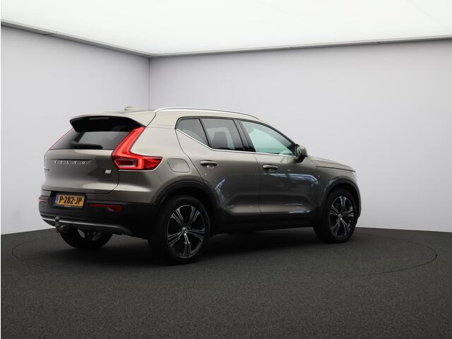 Volvo XC40 T4 Recharge Inscription / Trekhaak / Adapt. cruise / Stoel+stuurwielverwarming / Privacy glass