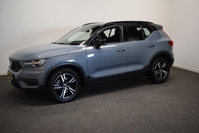Volvo XC40 2.0 B4 198pk AUT8 R-Design Trekhaak 2100kg/ Stoel+Stuurverw./ Adapt. Cruise/ Camera/ H&K/ PDC v+a