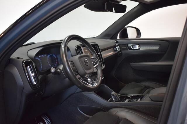 Volvo XC40 2.0 B4 198pk AUT8 R-Design Trekhaak 2100kg/ Stoel+Stuurverw./ Adapt. Cruise/ Camera/ H&K/ PDC v+a