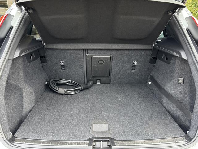 Volvo XC40 1.5 T5 Recharge R-Design Pilot Assist | Camera |