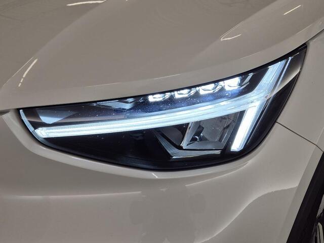 Volvo XC40 Recharge Plus 70 kWh | Adaptieve cruise controle | Blis | Microtech | Keyless Entry | Google auto |