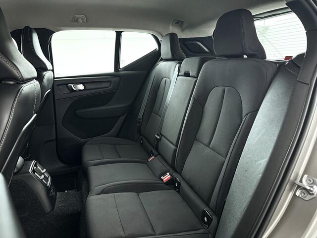 Volvo XC40 T5 Recharge Business Pro | Parkeercamera | Stoel- en Stuurverwarming | Trekhaak