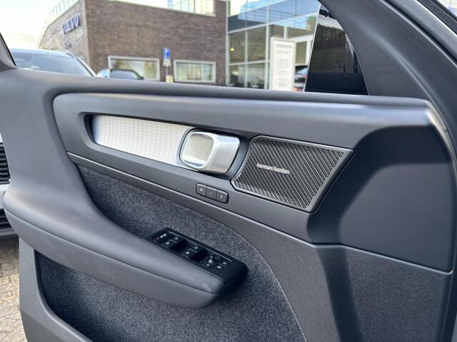 Volvo XC40 B4 Plus Dark | Harman/Kardon | Trekhaak | Memoryseats | Keyless Entry |