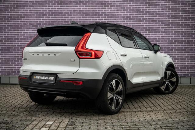 Volvo XC40 1.5 T5 Recharge R-Design | Panodak | Camera | Stoel+stuurwiel Verwarming | Trekhaak | Adapt Cruise | Getint glas