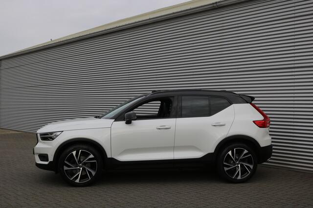 Volvo XC40 2.0 T5 AWD R-Design 248PK (Panoramadak Sportleder/Memory Navi 360Camera HarmanKardon Trekhaak Full-Led 20InchLMV PrIvacyGlass Pdc V+A)