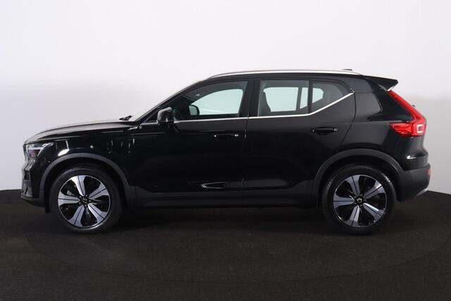Volvo XC40 T4 Recharge Plus Bright - Harman/Kardon audio - Parkeercamera achter - Verwarmde voorstoelen & stuur - Parkeersensoren voor & achter - Elektr. bedienb. voorstoelen met geheugen links - Draadloze tel. lader - Cruise control - 19' LMV