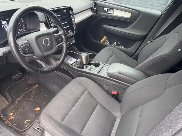Volvo XC40 1.5 T3 Business Pro | Nieuw Binnen! Adaptieve cruise control | Bliss | verwarmde voorstoelen | stuurwiel verwarmd | camera | elektrische achterklep | Trekhaak | AppleCarPlay | Volvo On call |