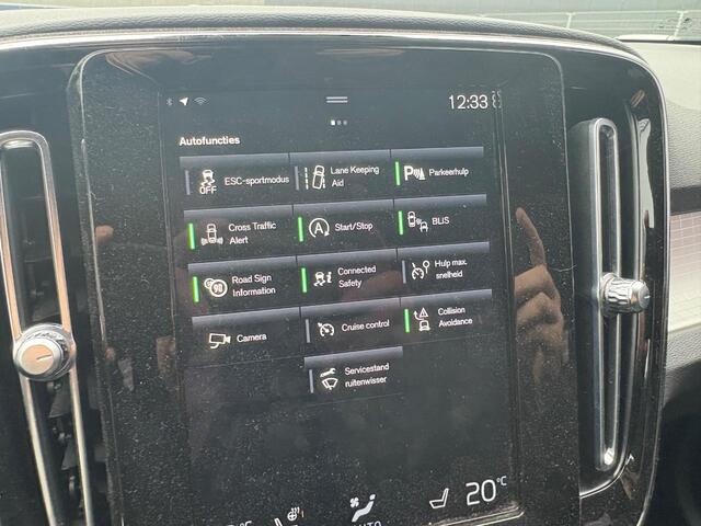 Volvo XC40 1.5 T3 Business Pro | Nieuw Binnen! Adaptieve cruise control | Bliss | verwarmde voorstoelen | stuurwiel verwarmd | camera | elektrische achterklep | Trekhaak | AppleCarPlay | Volvo On call |