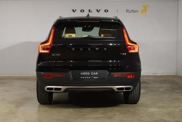 Volvo XC40 T3 163PK Automaat Inscription / Navigatie / Adaptive Cruise control / Stoelverwarming / Elektr. Trekhaak / Parkeersensoren v+a