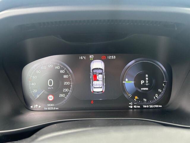 Volvo XC40 1.5 T5 Recharge Inscription | Trekhaak | Leder | Memory | Adaptive LED meesturend | Zitting verlengers | Harman/Kardon