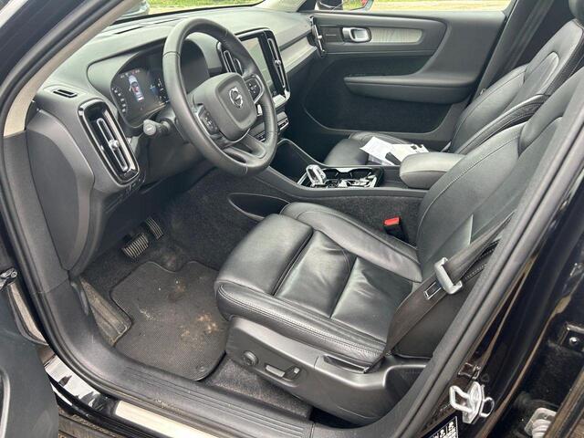 Volvo XC40 1.5 T5 Recharge Inscription | Trekhaak | Leder | Memory | Adaptive LED meesturend | Zitting verlengers | Harman/Kardon