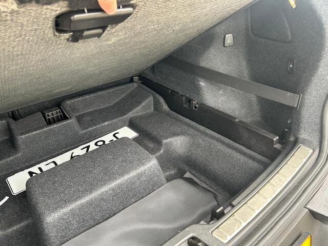 Volvo XC40 1.5 T5 Recharge Inscription | Trekhaak | Leder | Memory | Adaptive LED meesturend | Zitting verlengers | Harman/Kardon