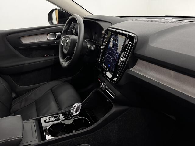 Volvo XC40 B2 2.0 B4 AWD Plus Dark Leder, Pano, 360 Camera, Navi, Winterpakket, Harman/kardon, Cruise control adaptief, Keyless start