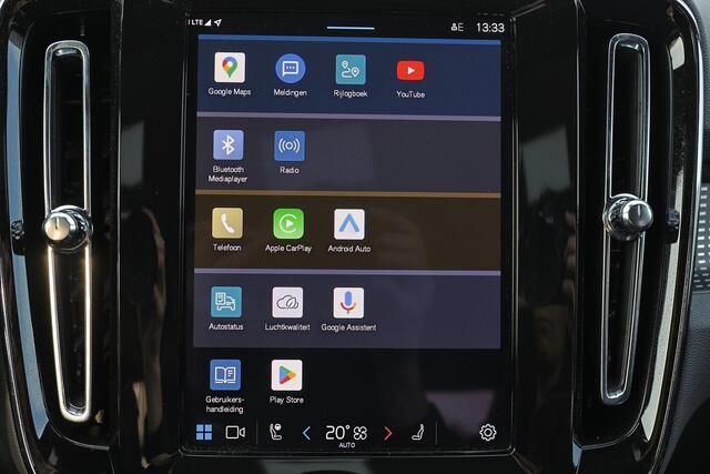 Volvo XC40 B3 Ultra Black Edition - Panorama/schuifdak - IntelliSafe Assist & Surround - 360º Camera - Harman/Kardon audio - LED Pixel koplampen - Verwarmde voorstoelen & stuur - Parkeersensoren voor & achter - Elektr. bedienb. voorstoelen met geheugen links - Draad