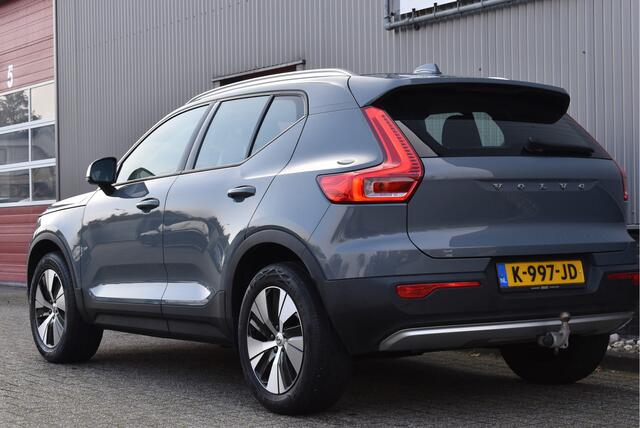 Volvo XC40 1.5 T2 Business Pro Camera, Adaptive cruise, Elek. trekhaak, Sportstoelen, Stuur/stoelverwarming