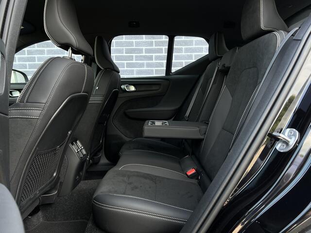 Volvo XC40 Recharge Plus 70 kWh | Adaptive Cruise Control | Dodehoek Detectie | Stoel en Stuurverwarming | 20" | Nubuck Bekleding |