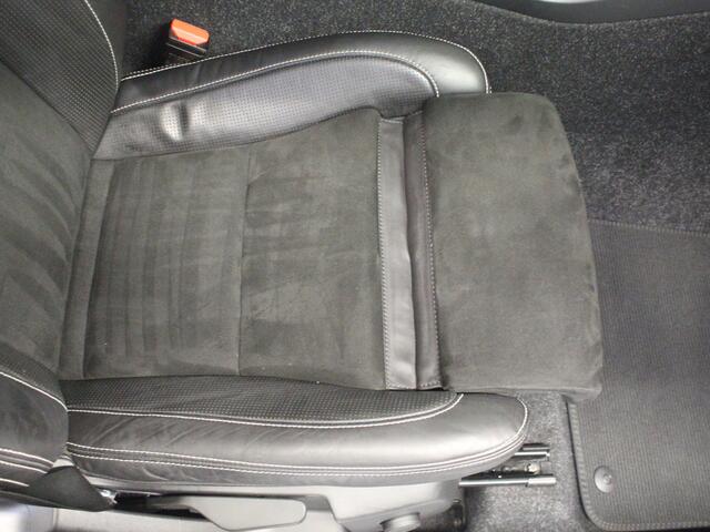 Volvo XC40 T5 Recharge R-Design | Rijklaarprijs | Pano dak |