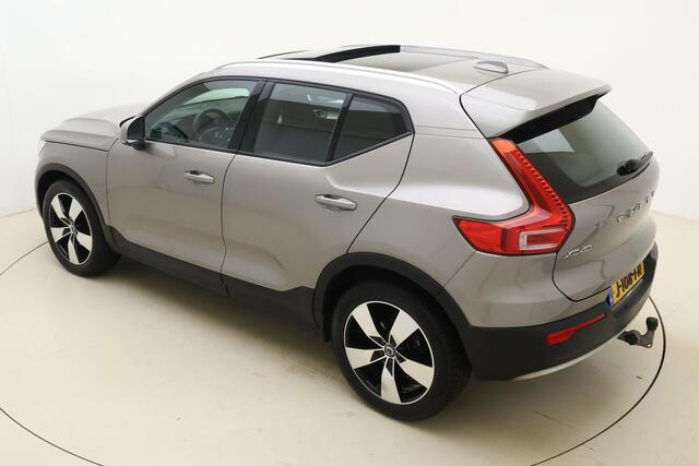 Volvo XC40 1.5 T2 Business Pro Automaat | Navigatie | Glazen schuifdak | Trekhaak | Electrische achterklep | Stoel & Stuurverwarming | Lichtmetalen velgen